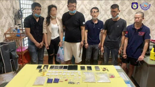 西港警察局局长尊纳林向媒体透露，警方侦破一起毒品案件，陆续逮捕6名中国...